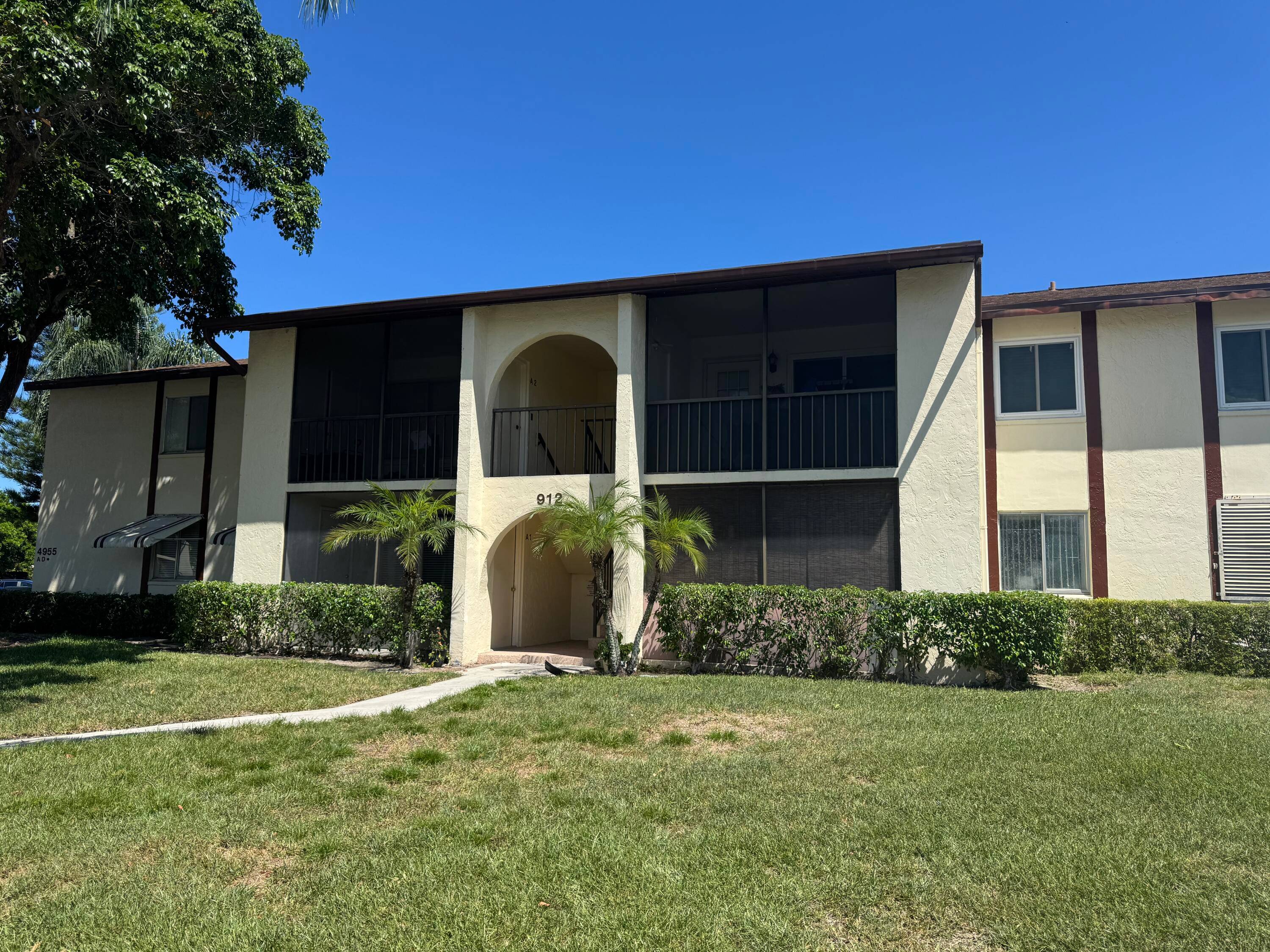 Discover the perfect blend of comfort, security, and convenience in this first floor condo, located in a gated community.