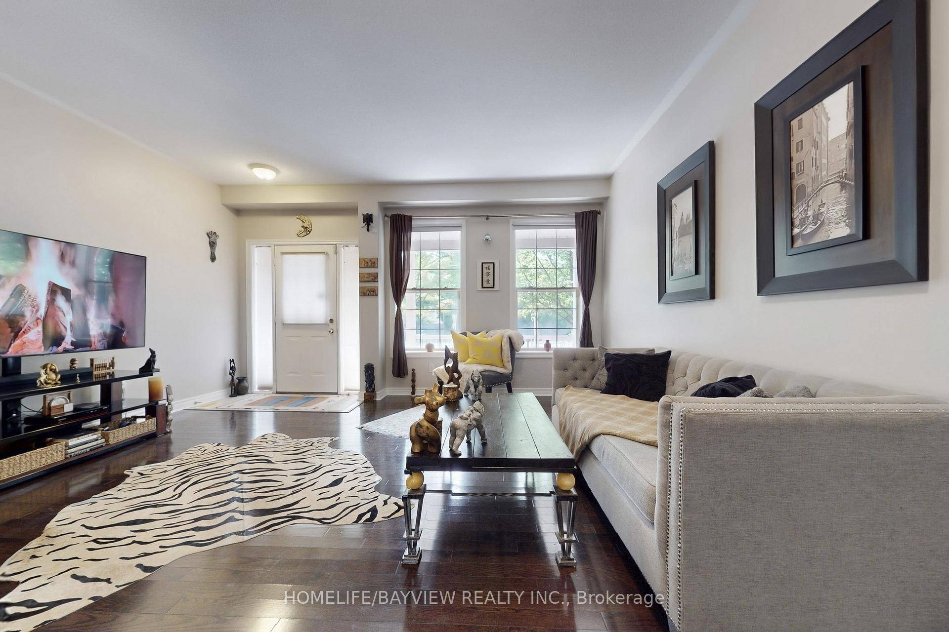 Move in Ready 3 Bedroom Semi Detached With Finished Basement In The Prestigious Cornell Park Community !