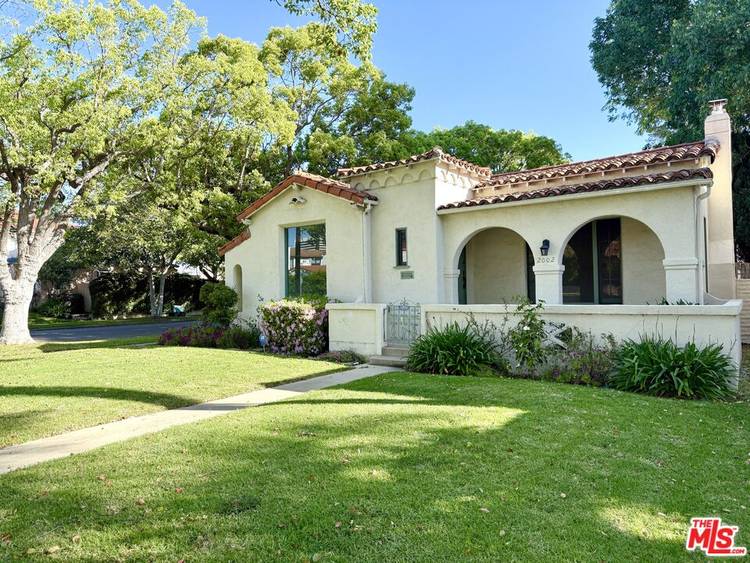 2002   Kelton Ave 4BR Beverlywood La