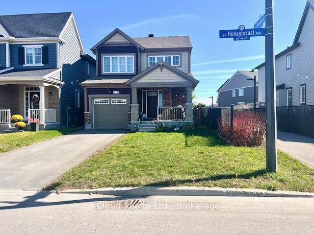 Beautiful 3 Bedroom Corner Detached Home for Lease in Stittsville !