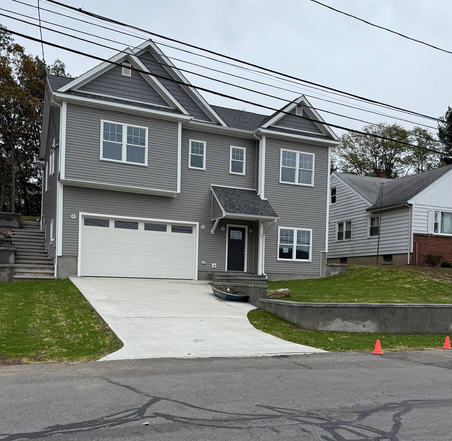 New Construction North End Bridgeport Stunning new construction single family home located in the highly desirable North End of Bridgeport !