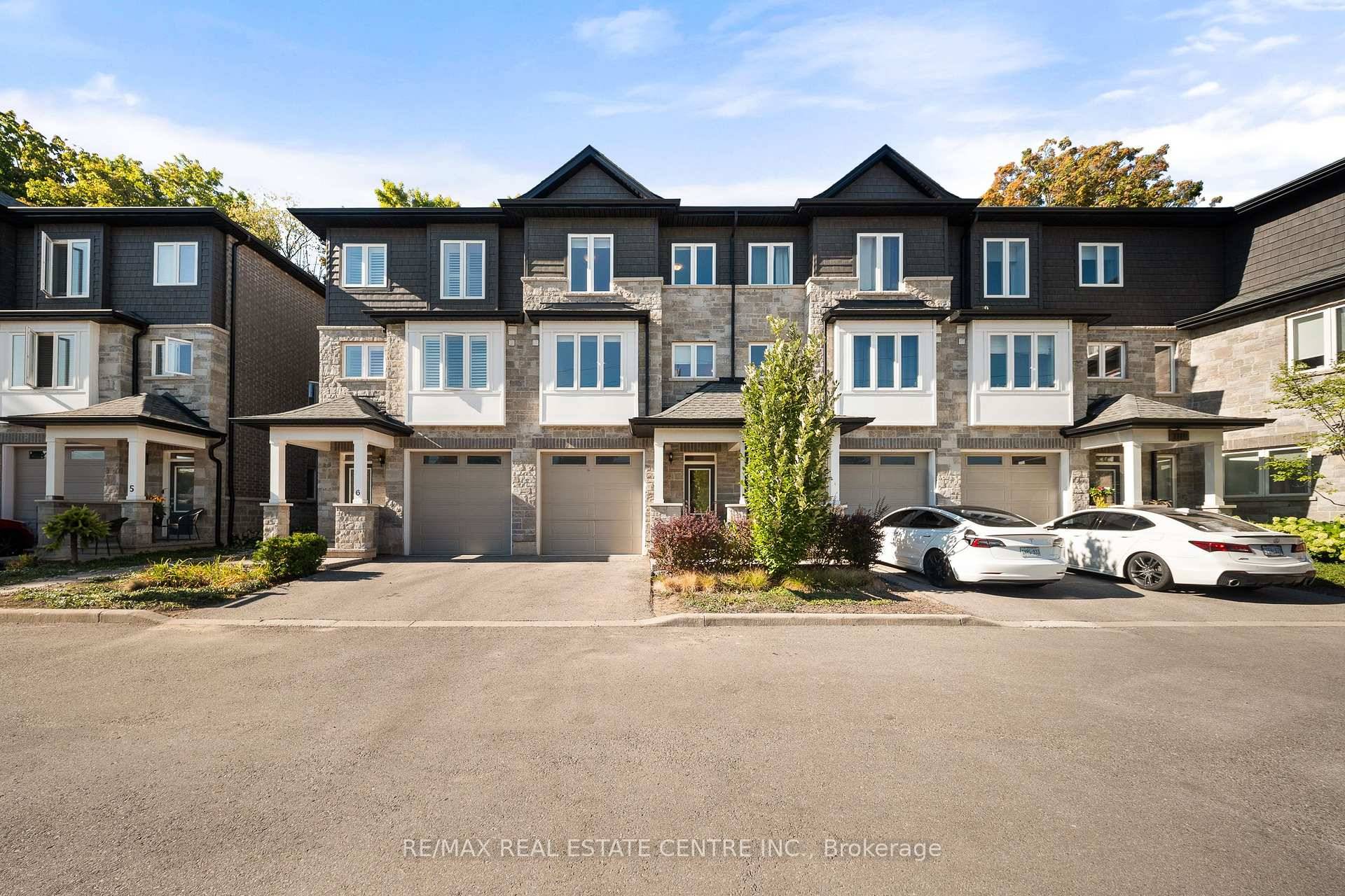 Welcome to this stunning and spacious 3 bedroom, 4 bathroom executive townhome, ideally situated in the heart of desirable Ancaster Village.
