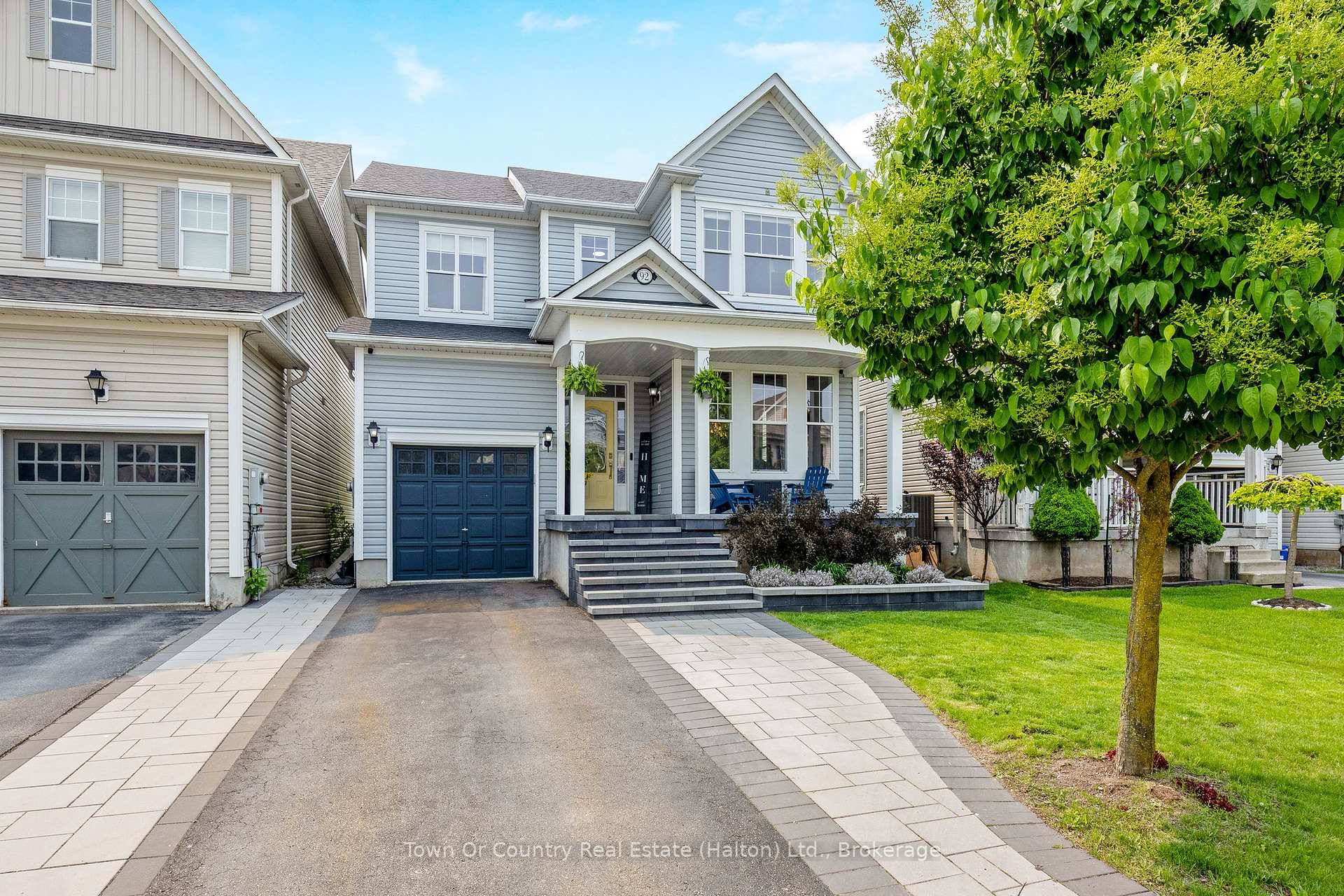 Located on a family friendly street, this stunning 4 bedroom, 4 bath detached home is the turn key opportunity your family has been waiting for.