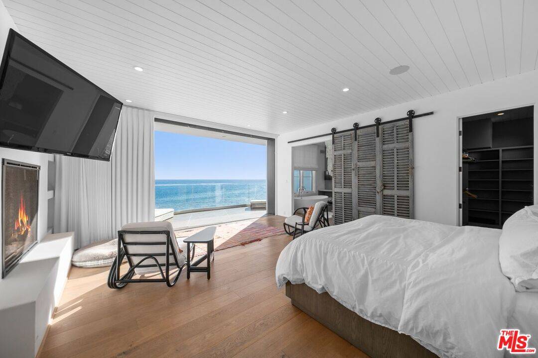 27212 Escondido Beach Rd 3.0 Malibu LA