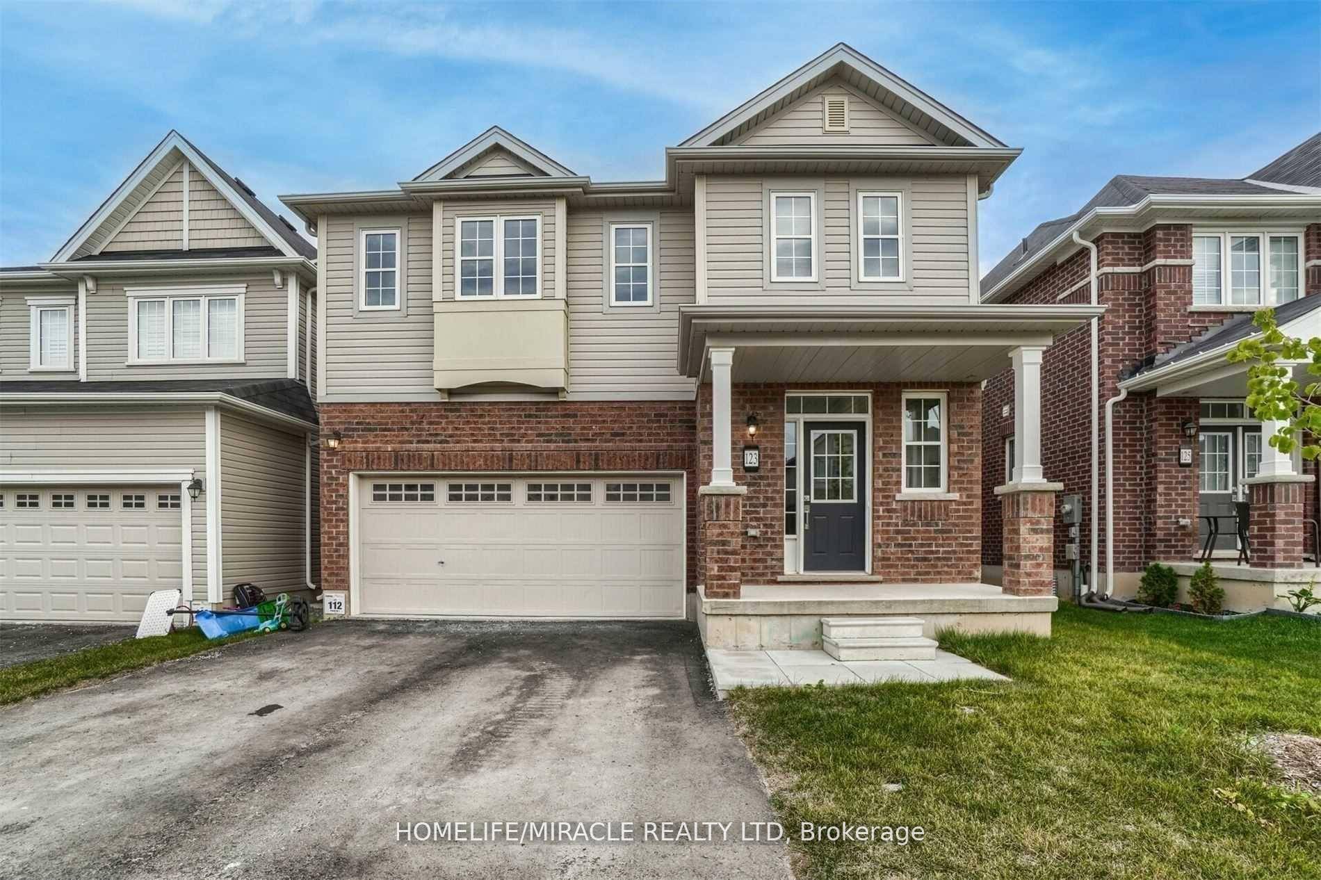 Welcome to 123 Longboat Run West, a bright and spacious 4 bedroom, 3 bathroom detached home in one of Brantford's beautiful and rapidly growing neighborhoods.