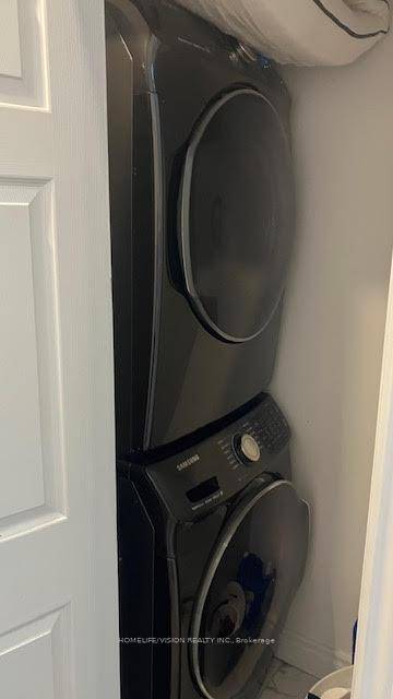 Fully Renovated, Sky Light, Great Layout Excellent Location On Quiet Street In Wexford Maryvale Good Size 5 Bedroom With Open Concept, Close To Parkway Mall, Ttc And Minutes To 401 ...