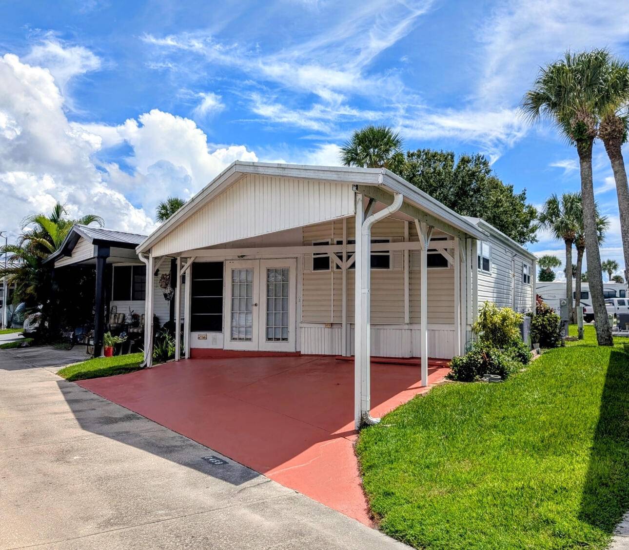 Own your own land and enjoy this cozy, affordable one bedroom home located in the sought after 55 community of Ancient Oaks !