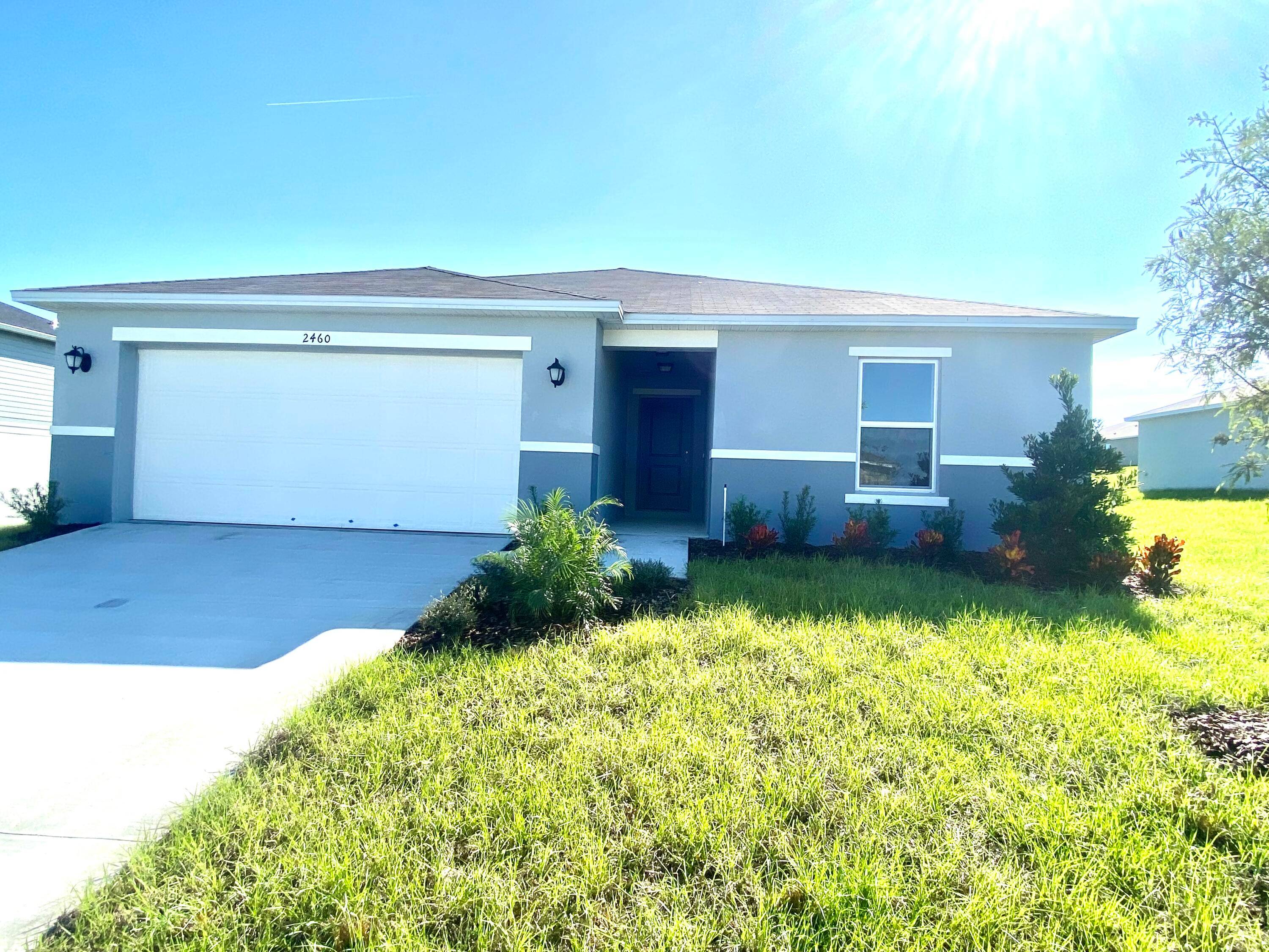 4 beds 2 bath 2 car garage home located in quaint community of Lake Jackson.