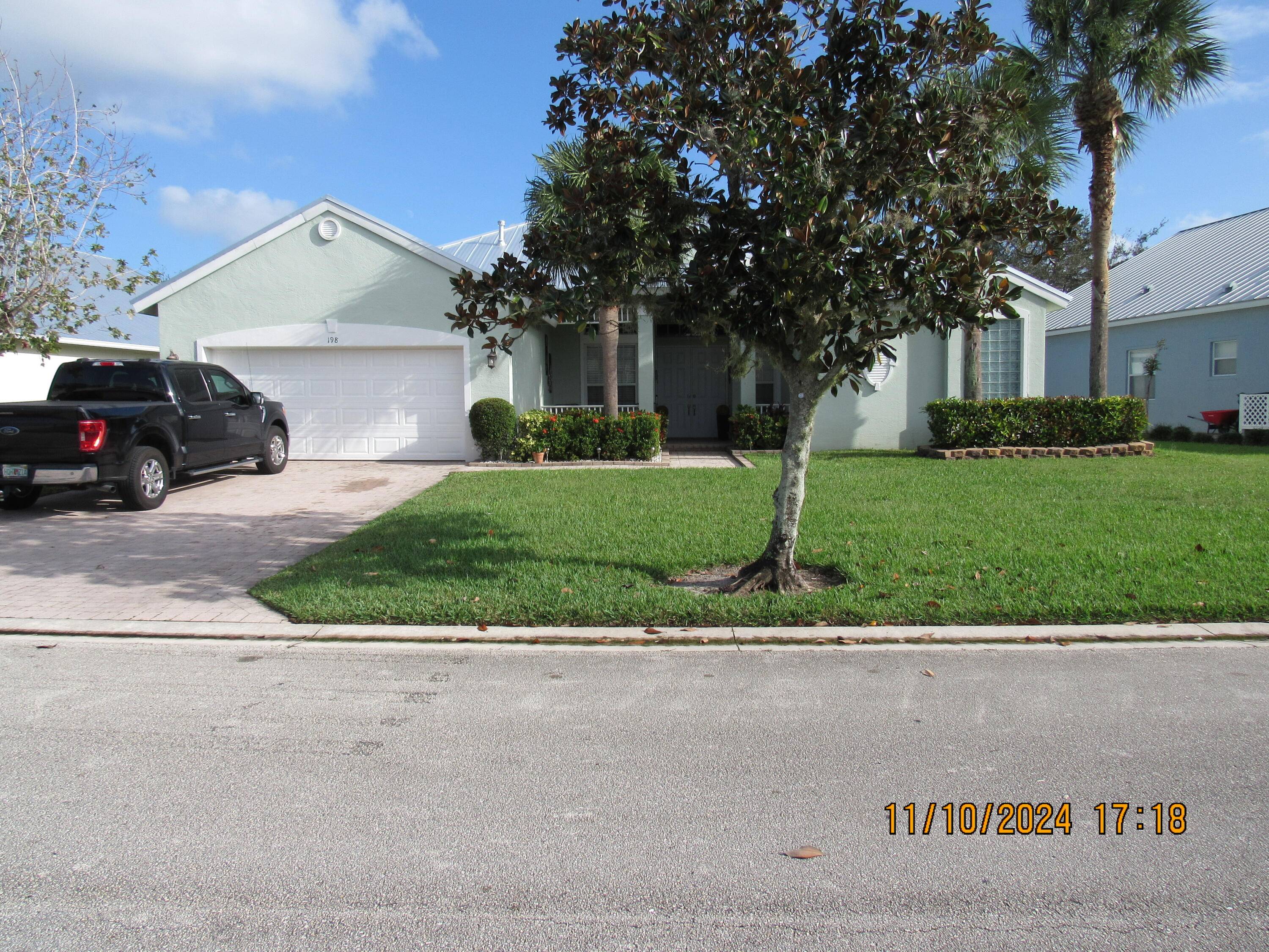 Your dream home awaits you in the beautifully remodeled and maintained 3 2 2 plus den office in Magnolia Lakes.