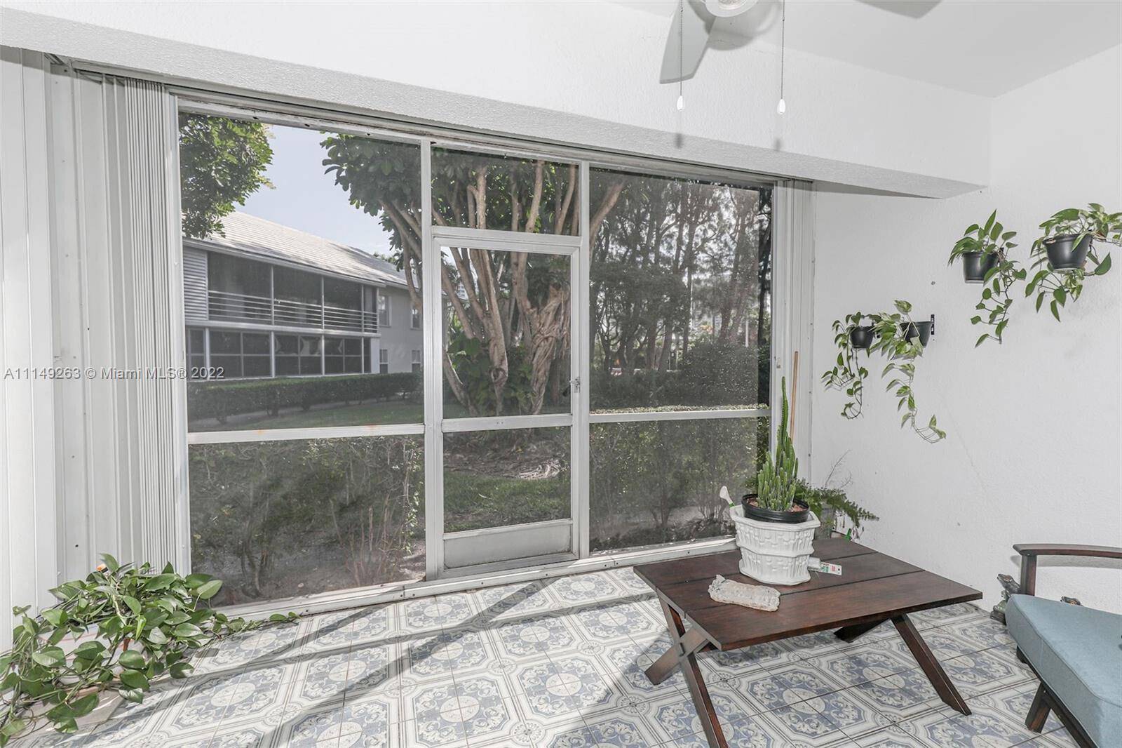 MOTIVATED SELLER ! THIS LOVELY 2 2 UNIT WITH PRIVATE GARDEN VIEW ON THE 1ST FLOOR OFFERS LARGE WALK IN CLOSETS UPDATED KITHEN AND BATHROOMS WITH LAMINATE FLOORS THROUGHOUT.