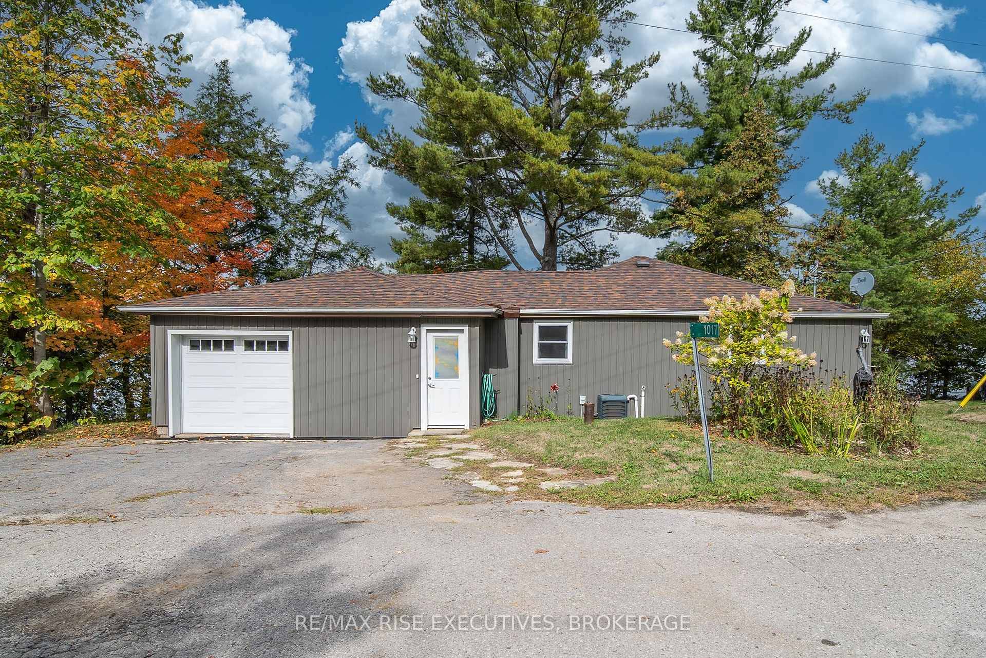 1017 Woods Lane is an affordable waterfront retreat on the shores of Howes Lake, offering modern updates and year round enjoyment.