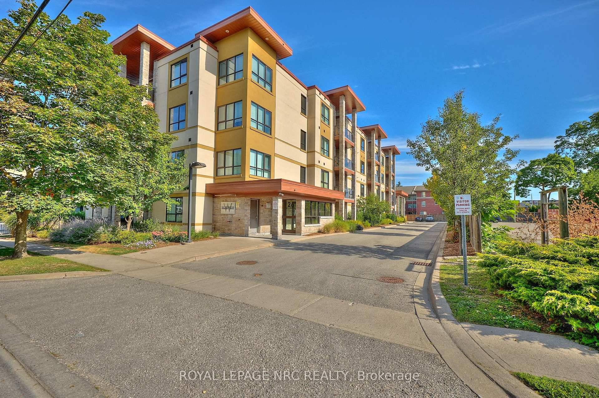 Furnished, All Inclusive Executive Condo is available for rent !
