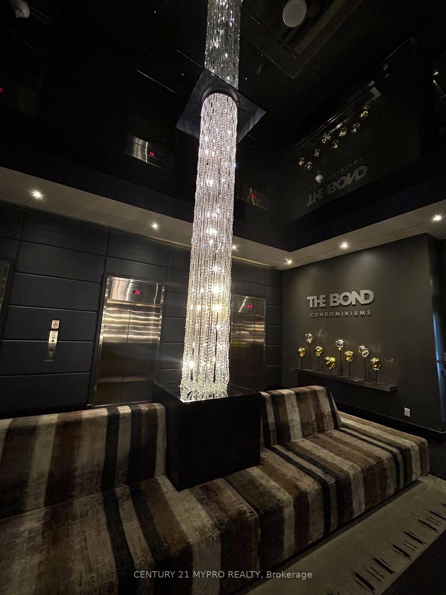 Welcome To The Bond Condos Right In The Heart Of The Financial District With Easy Access To Ttc, Grocery, Trendy Restaurants And Theater.