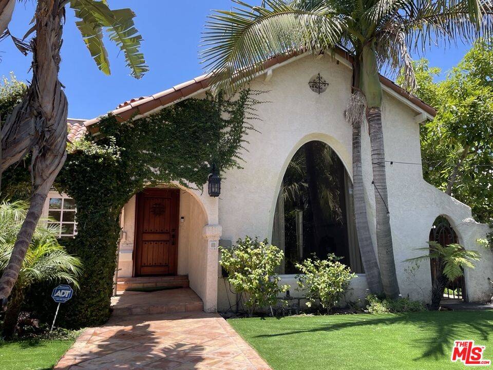 401 N Kings Rd 4BR Beverly Grove La