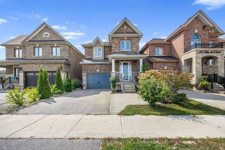 Welcome to this Exquisite Well Maintained home !
