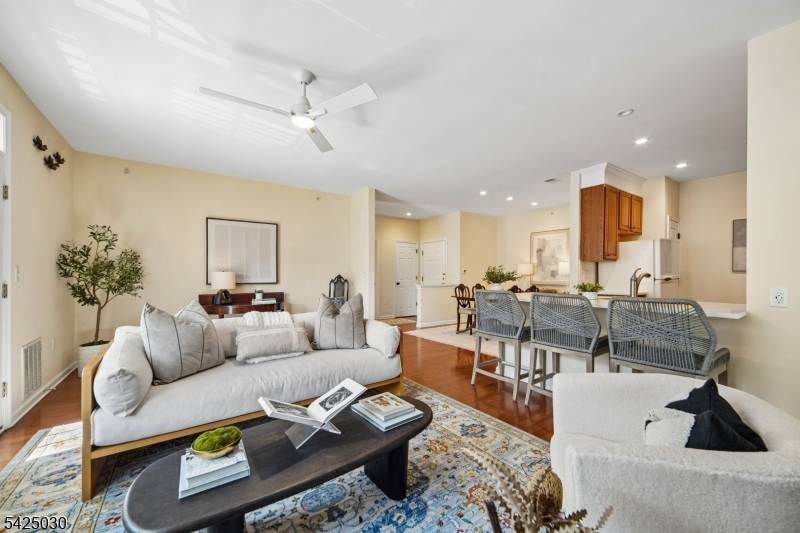 Beautiful Begonia model filled with sunshine and bright, open living spaces !