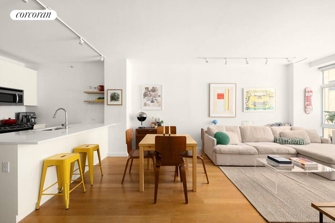 Welcome to this thoughtfully designed one bedroom condo with a separate den home office at 189 Schermerhorn Street, at the crossroads of Boerum Hill and Downtown Brooklyn.