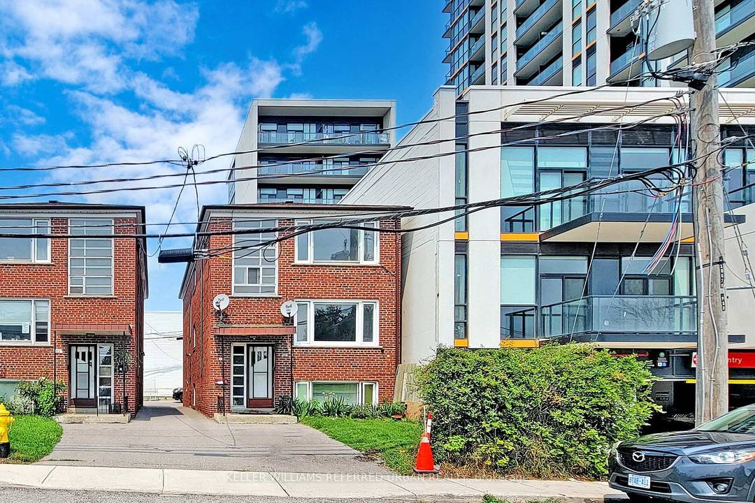 Great investment opportunity in a prime transit oriented location along the new Eglington LRT line !