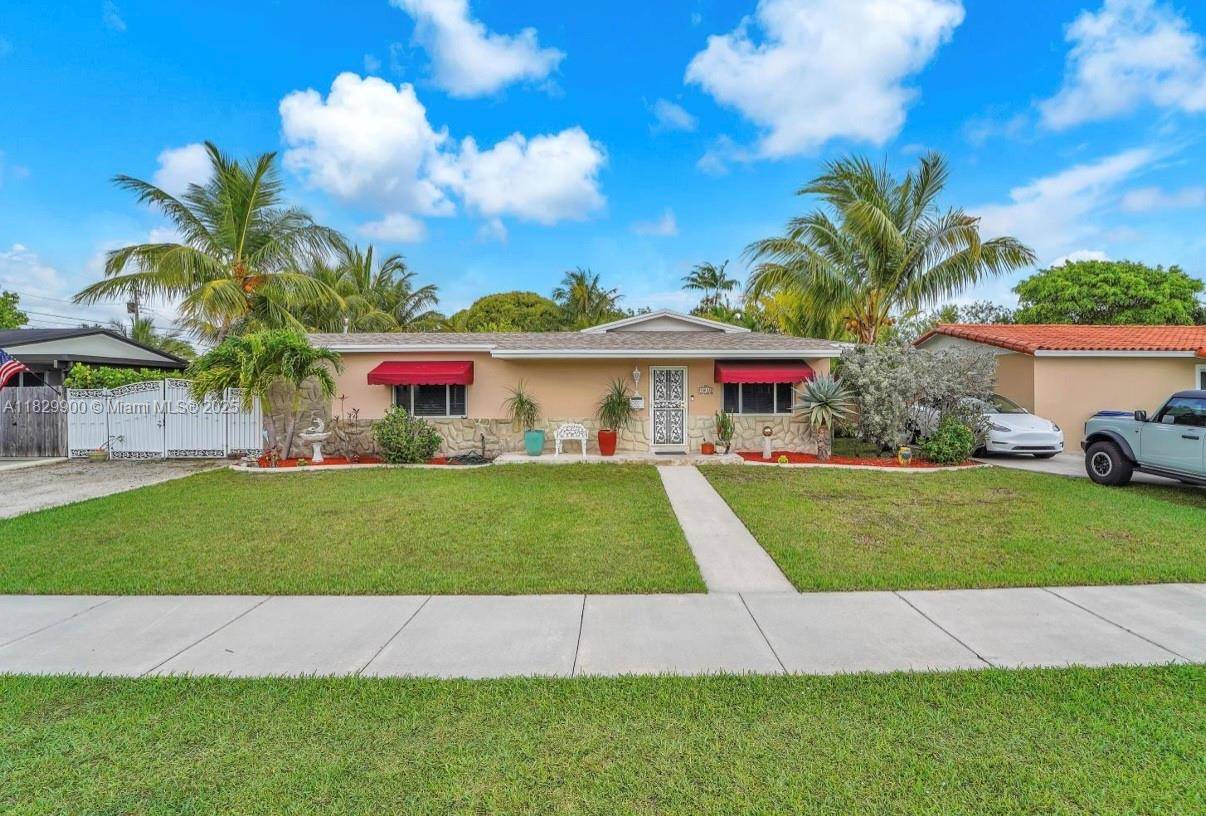 Welcome to a private tropical retreat in the heart of Miami !