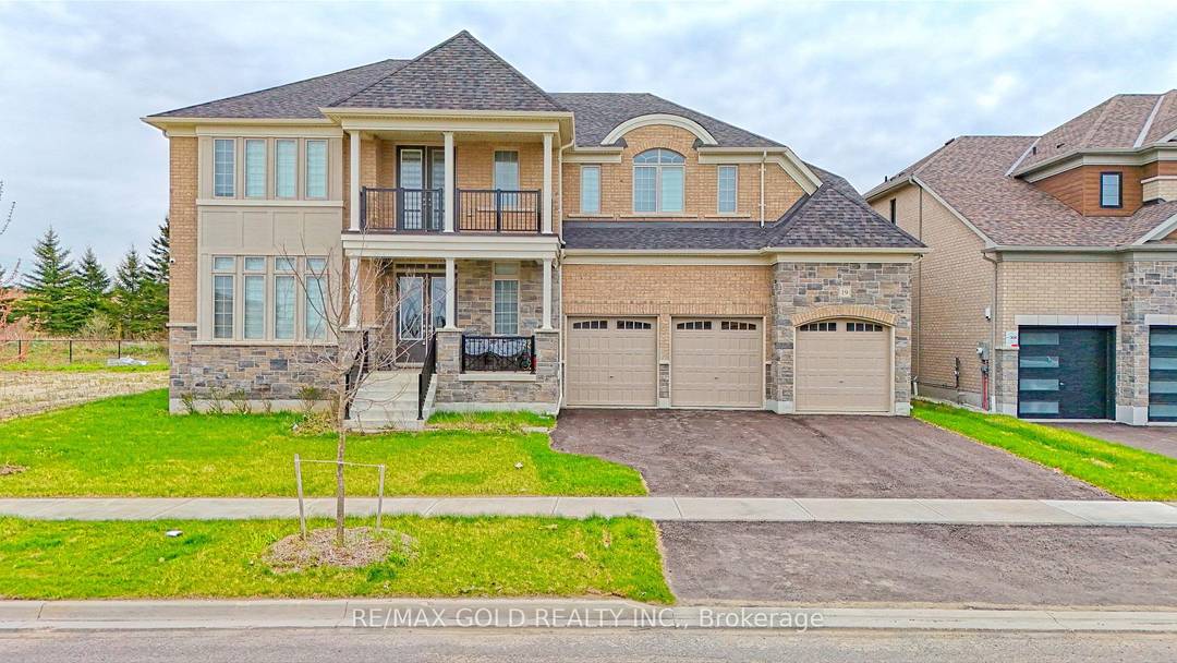 Luxurious Tribute Built Detached Home in Tottenham A Rare Gem !
