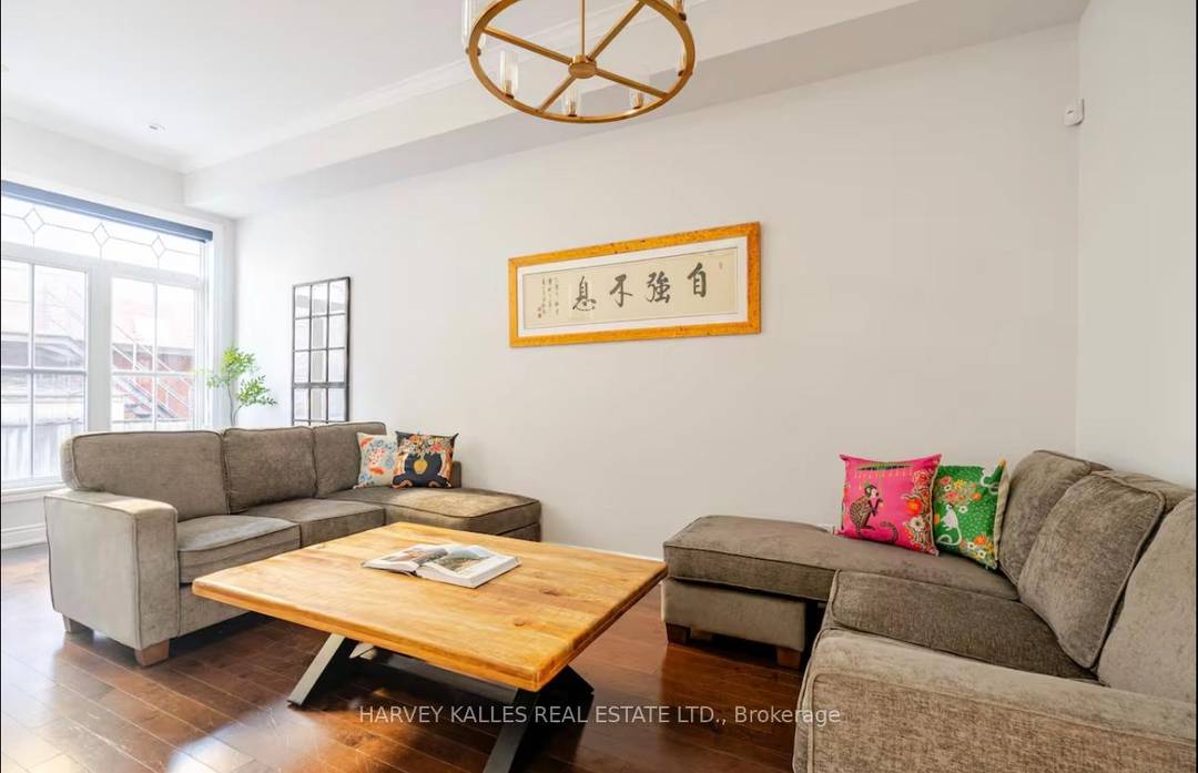 Beautifully maintained and super spacious 3 bedroom, 3 washroom townhouse located in the heart of Cabbagetown.