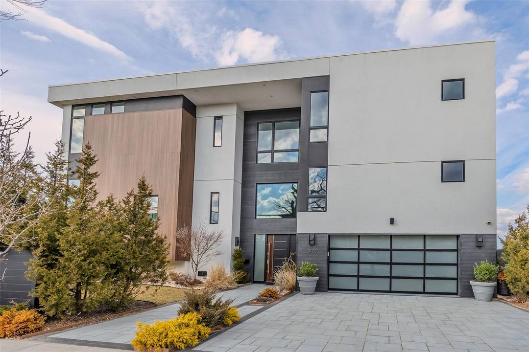 A Bayfront Masterpiece in Atlantic Beach With Unobstructed Views, Uncompromised Design amp ; Unrivaled Luxury.