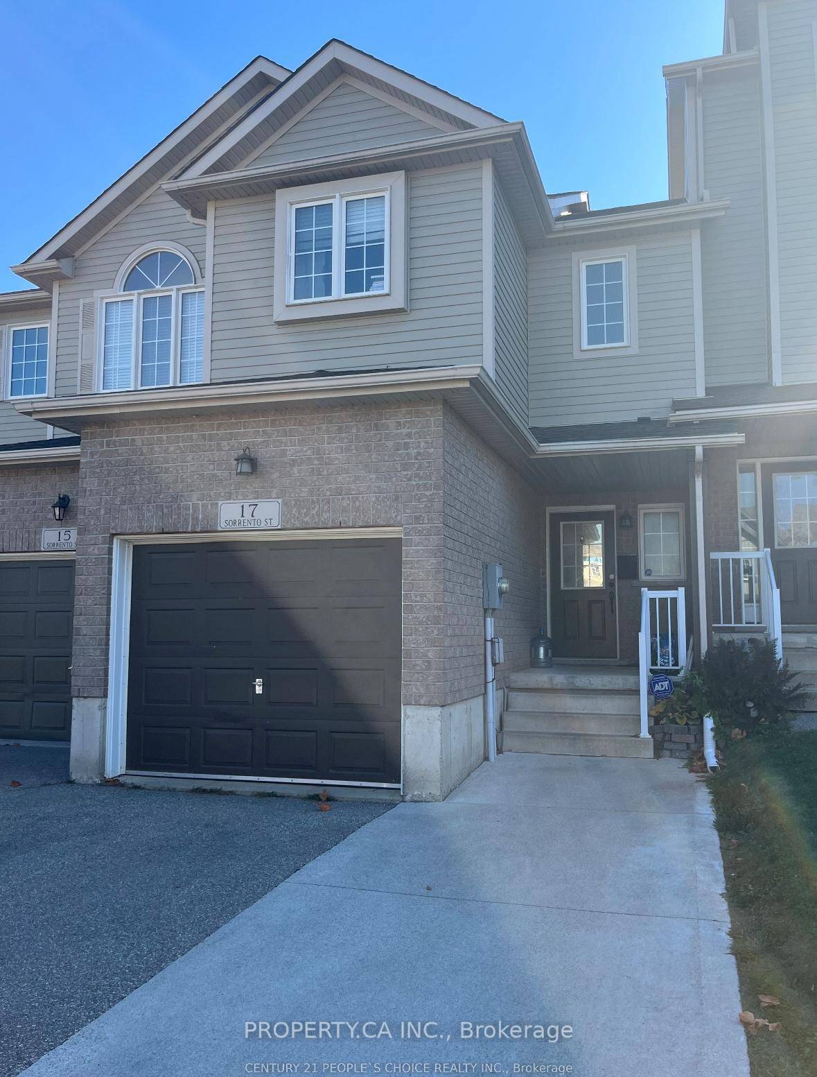 Discover this bright and spacious 2 storey townhouse with a fully finished basement, perfectly designed for families and professionals alike.