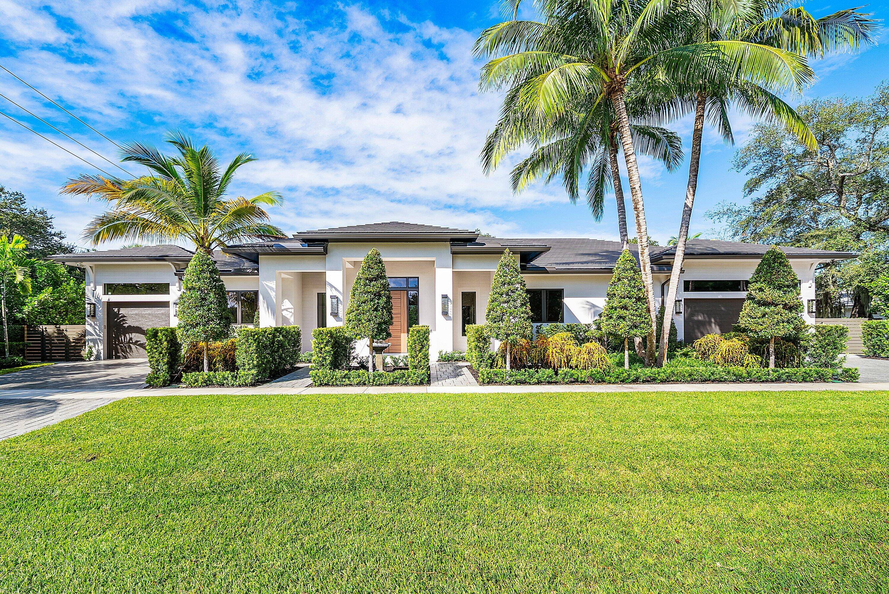 Introducing a Masterfully Crafted Estate That Defines Contemporary Elegance.
