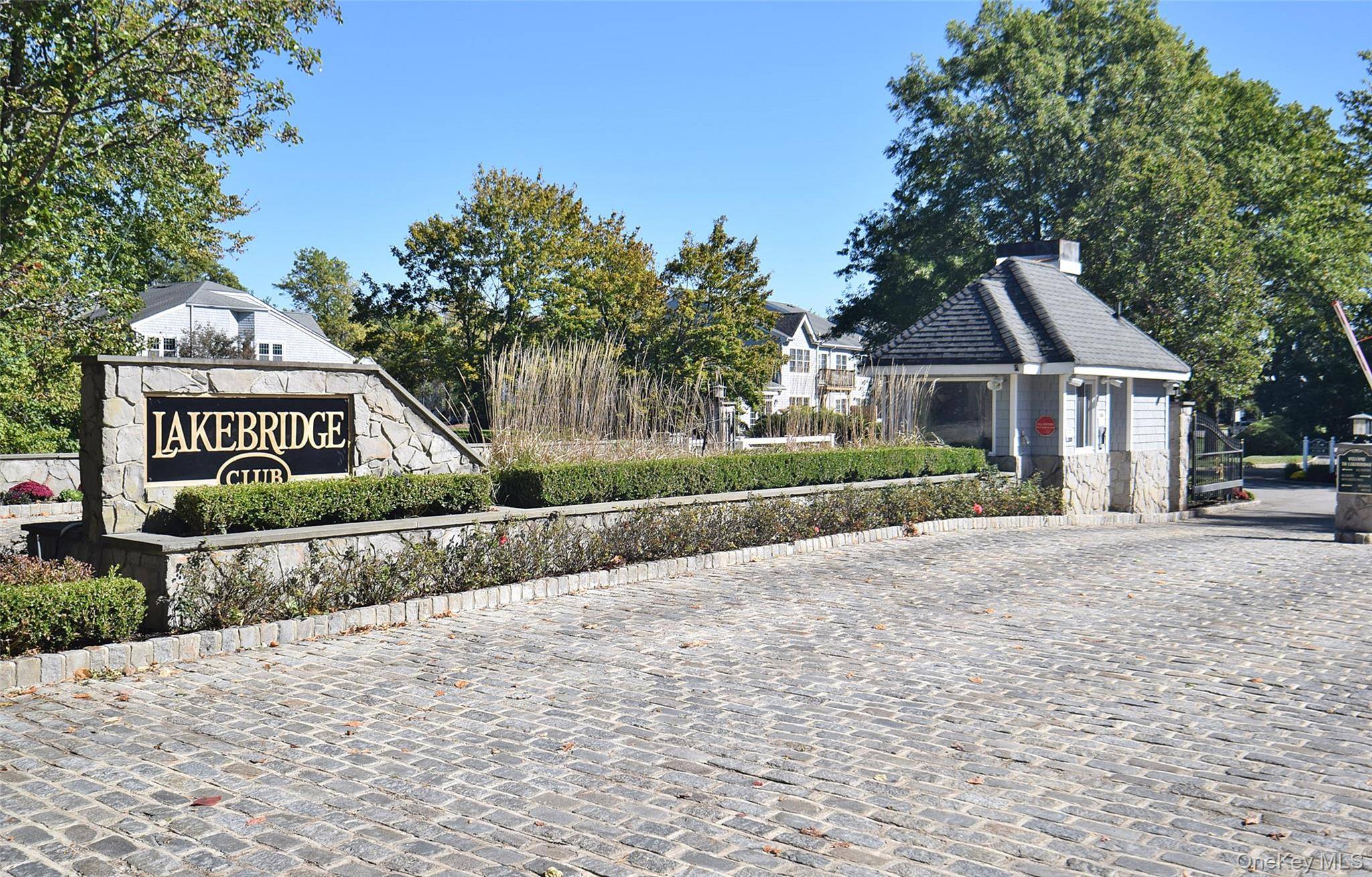 Photos coming Soon. Welcome to the Pristine Lakebridge Club Gated Community W 24 Hour Security.