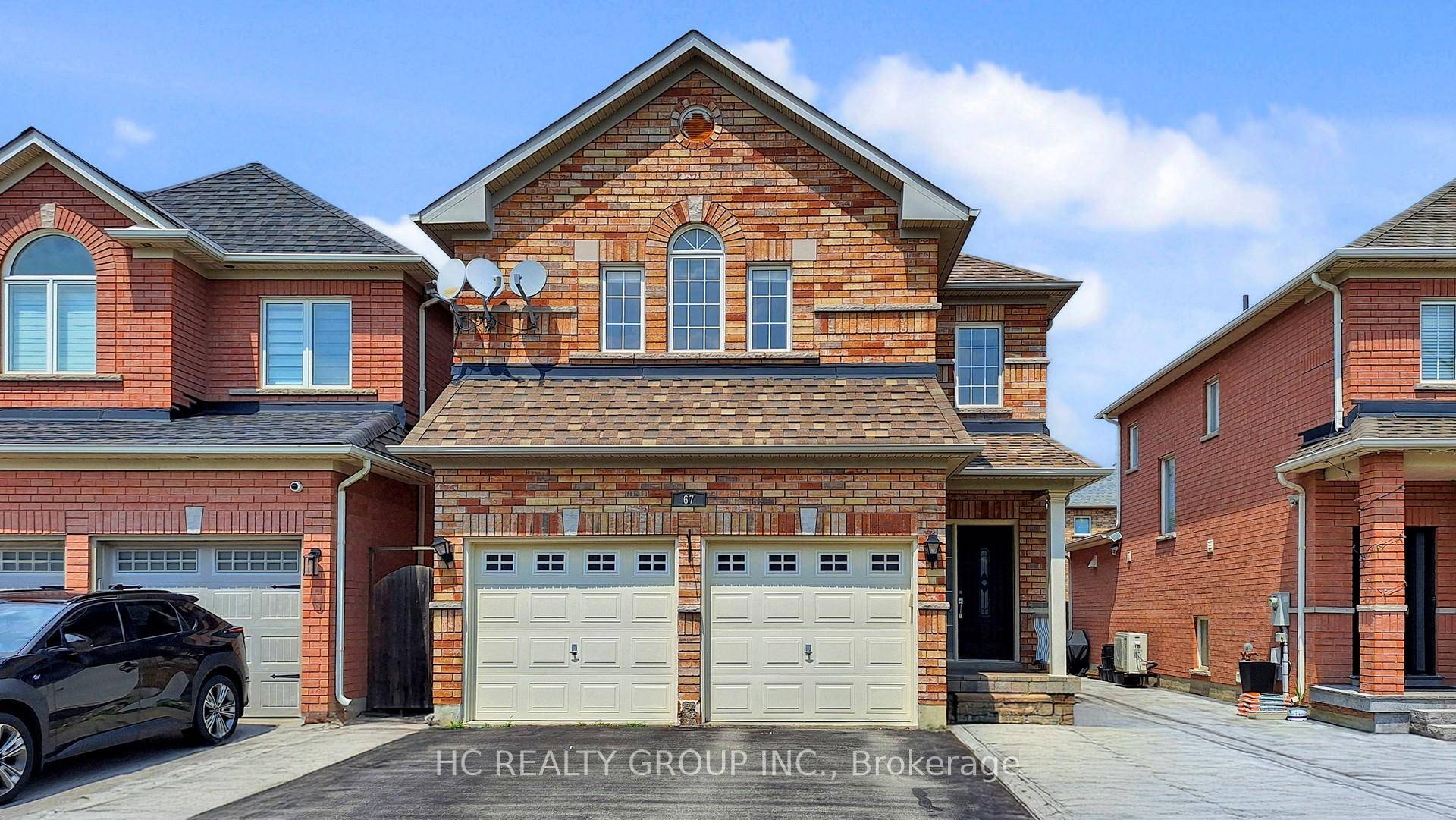 Welcome Home ! This Well Maintained 4 Bedrooms, 4 Bathrooms, Luxury Detached Family Home Is Ready For You To Move In And Enjoy !