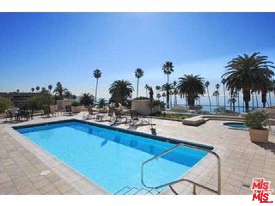 701 Ocean Ave 2BR Santa Monica La