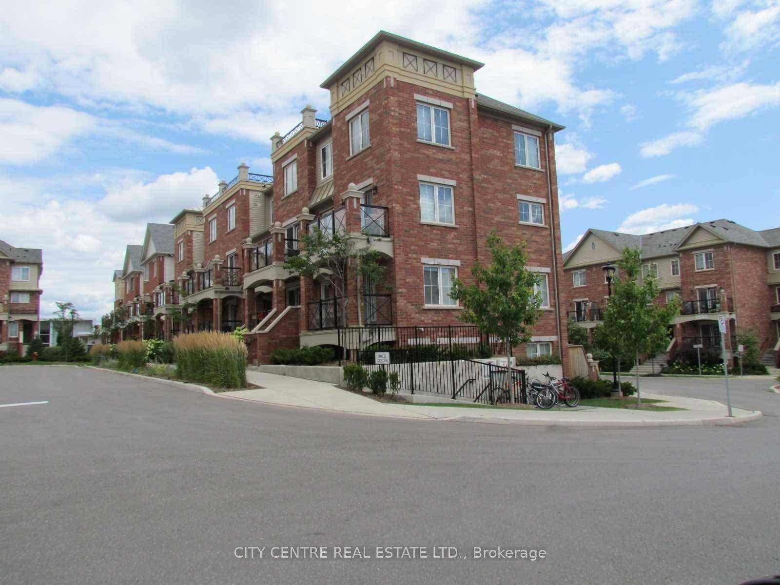 Beautiful 2 Bedroom Stackable Townhouse, 1.