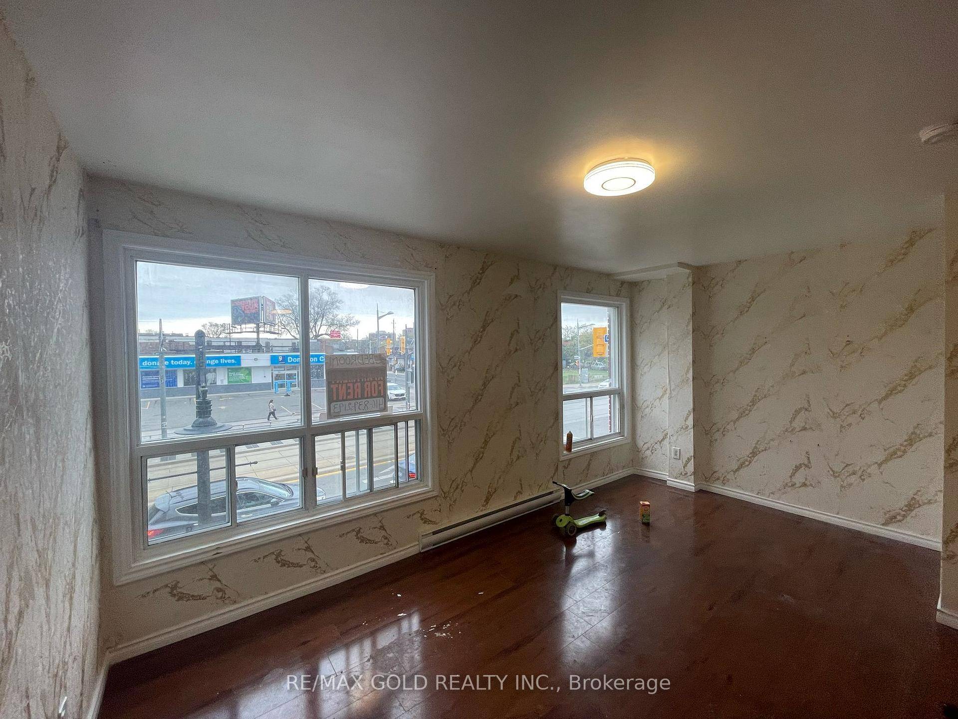 2 Bed 1 Bath Kitchen Living Dining Open Concept with Shared Laundry on 2nd amp ; 3rd Floor Condo Apartment Townhome Type Living at St.