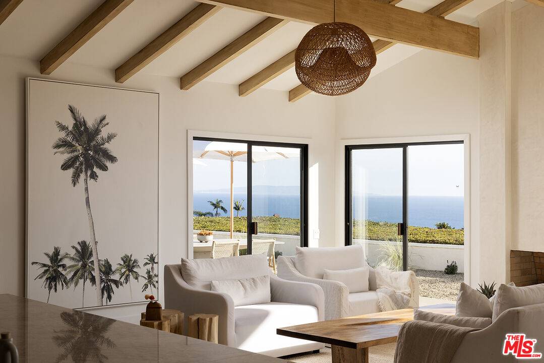 20374 Seaboard Rd 4BR Malibu La