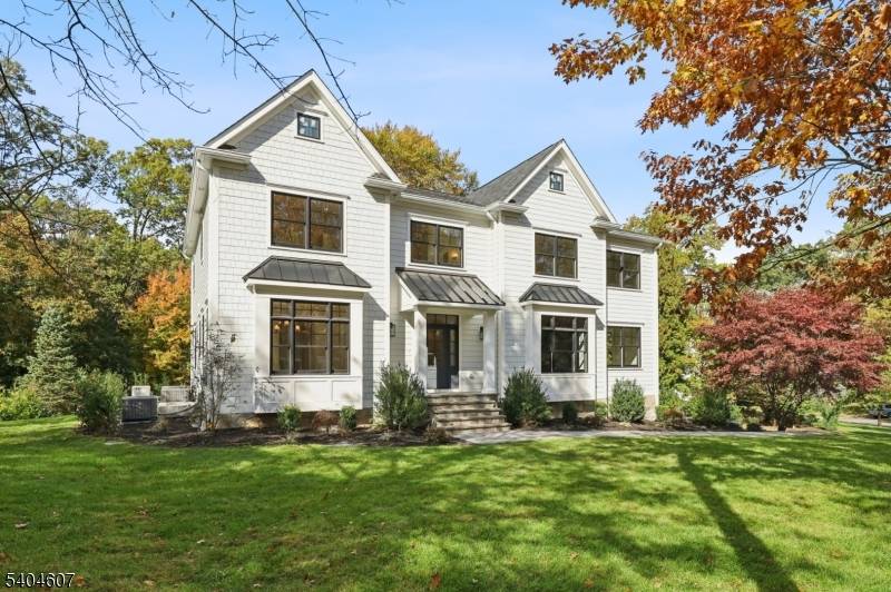 All New Luxury Construction in Madison's Prestigious Hill Section.