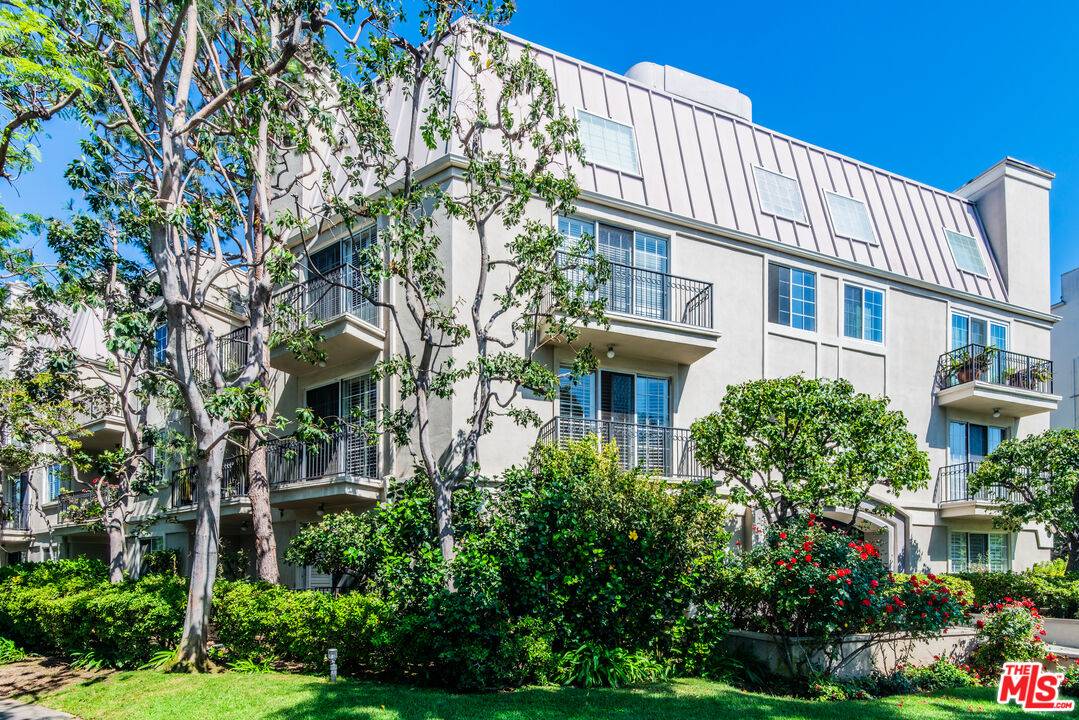 458  N Oakhurst 3BR Beverly Hills Post Office | B.H.P.O. La