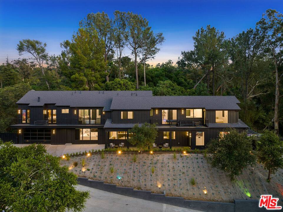3140 Coldwater Canyon Beverly Hills LA