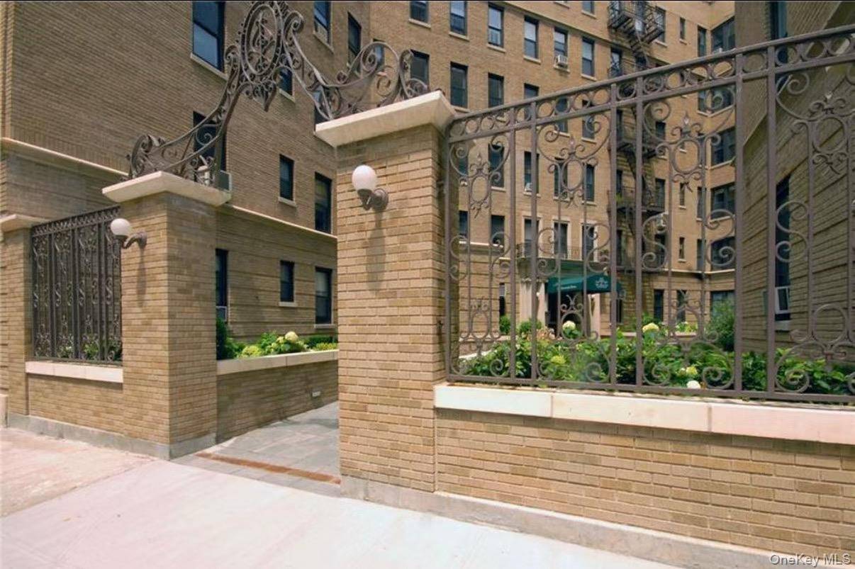 Welcome home to this sun drenched, sprawling and spacious 4 5 bedroom apartment in The Crillon Court, a pre war, doorman condominium located in the alluring Audubon Park Historic District ...