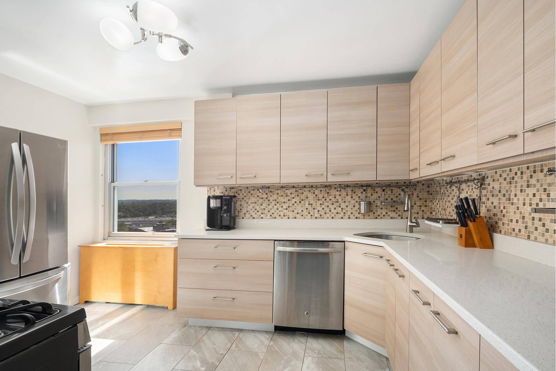 Welcome to The Forester one of Forest Hills' best Cooperatives !