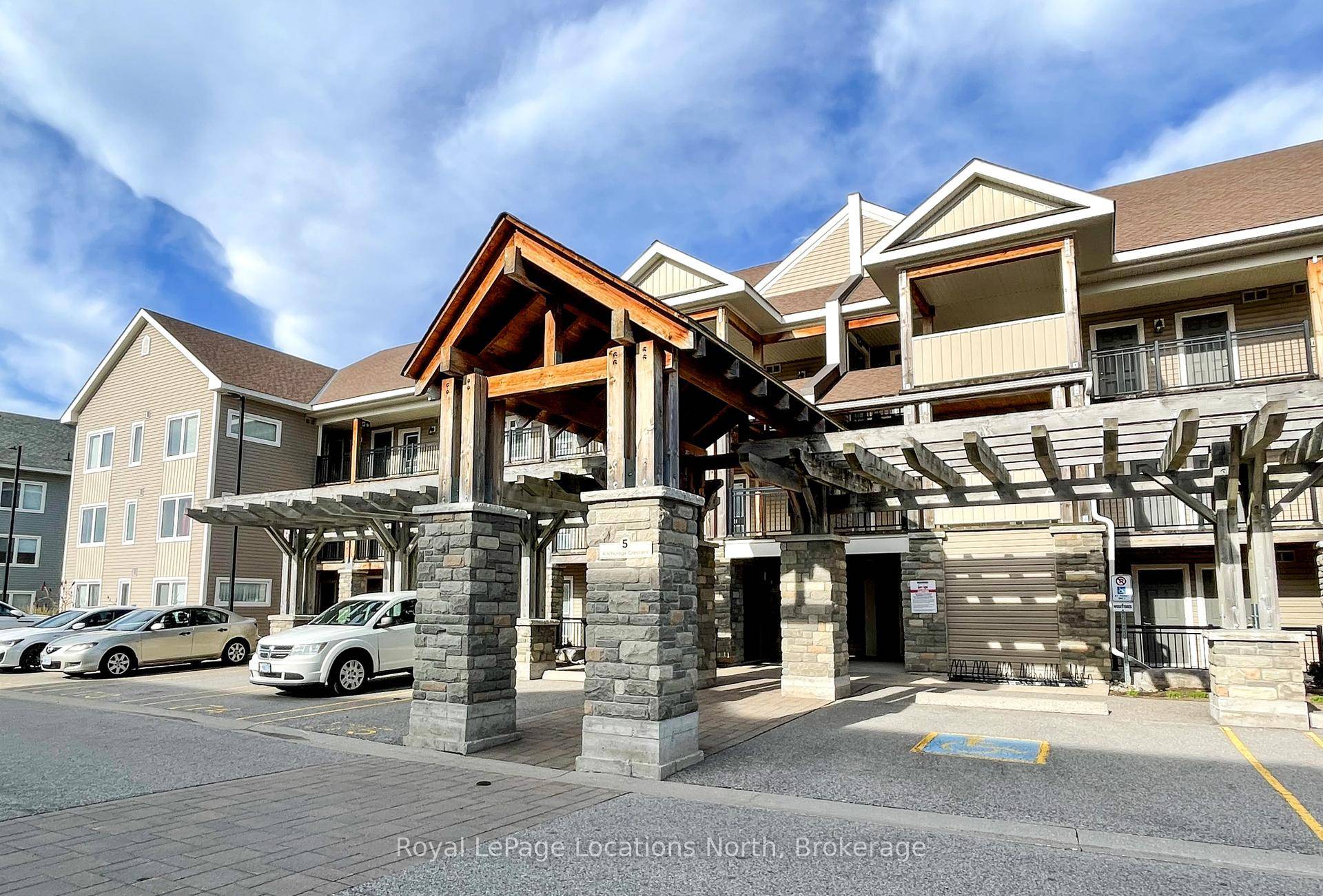 SEASONAL RENTAL Available September 1st.