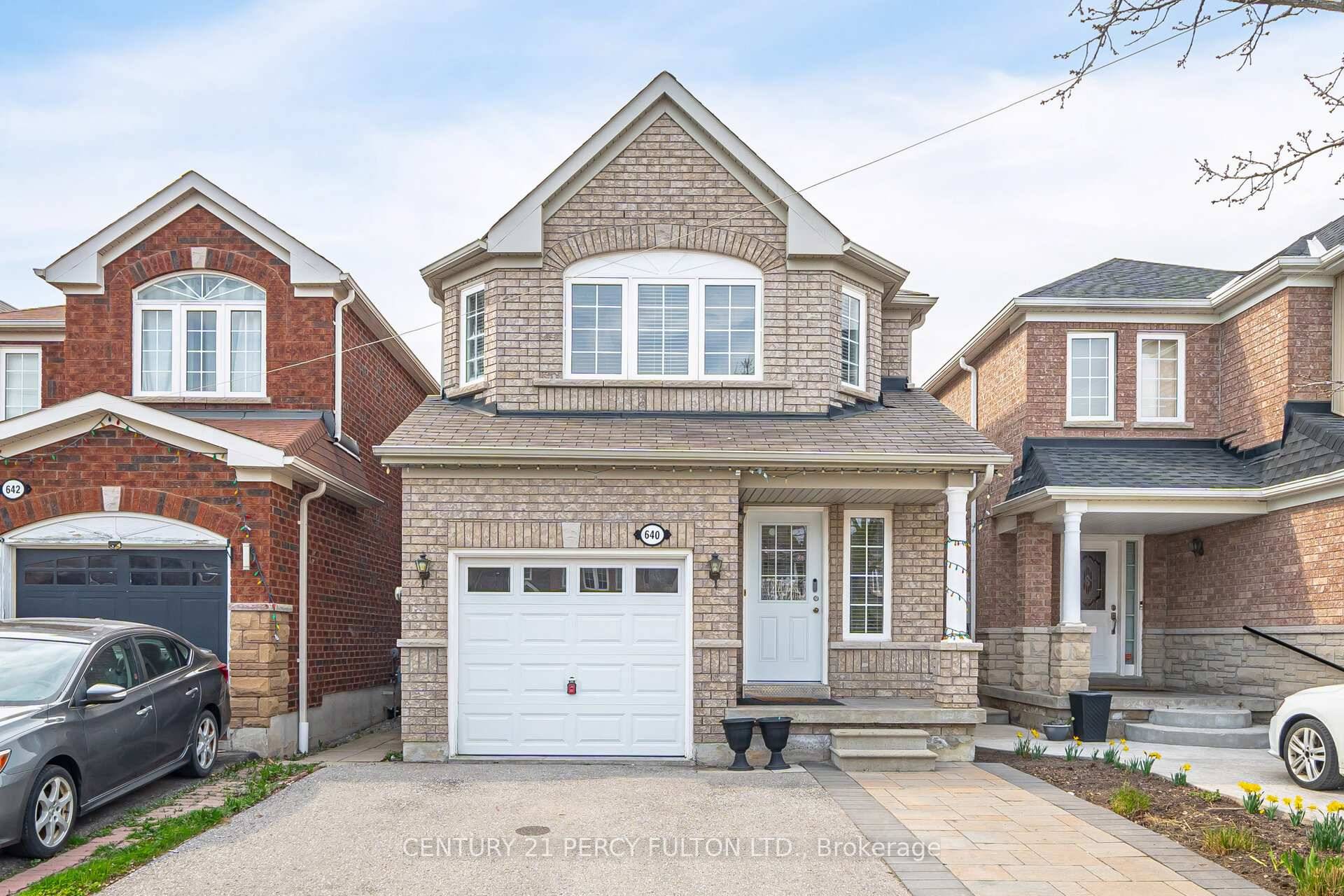 4 Bedroom 4 Bath Detached Home in High Demand Area of Pickering Amberlea Hardwood Floors on Second Entrance Through Garage New Kitchen With Quartz Counters Primary Bedroom with 5 Pc ...