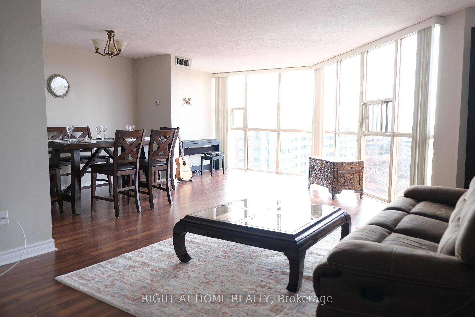 Exceptionally Bright And Large 3Br.