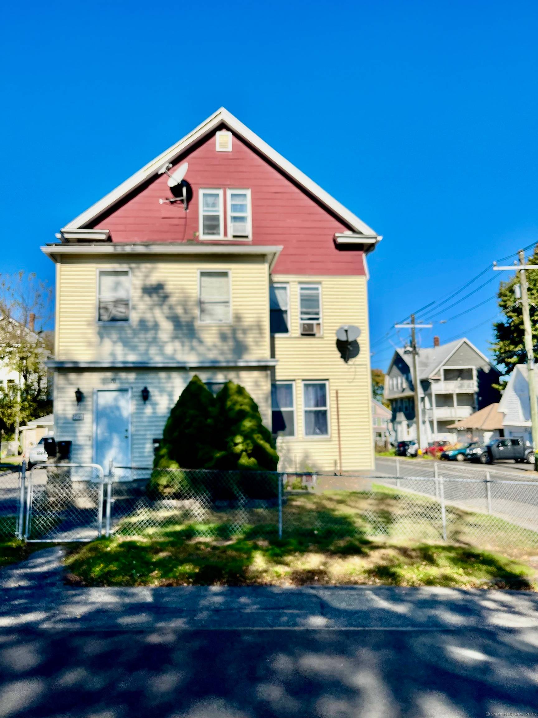 TOWN PLOT 3 FAMILY WITH A 3 CAR GARAGE EXTRA LOT 1st FL HAS 6 RMS, 3 BEDS, OIL BOILER 2nd FL HAS 5 RMS, 2 BEDS, 2 GAS HEATERS ...