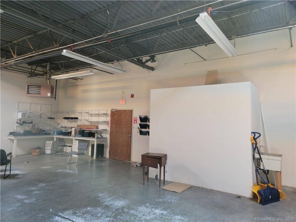 Prime opportunity for businesses seeking a strategic Connecticut location with minimal exterior upkeep ideal for expansion, consolidation, or right sizing your operations.