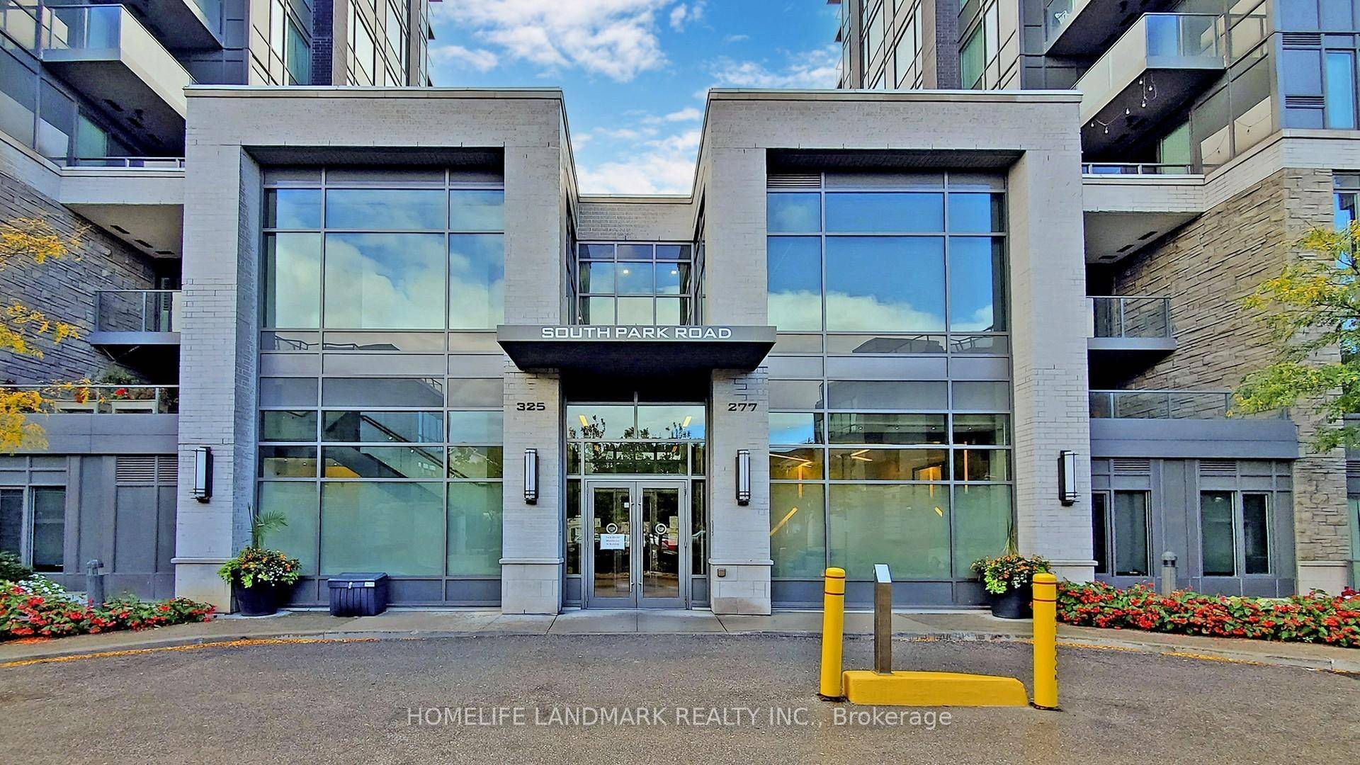 Luxurious 1 Bedroom Den at Eden Park Towers.