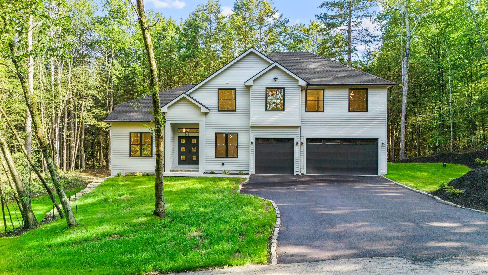 New construction at Woodridge Lake !