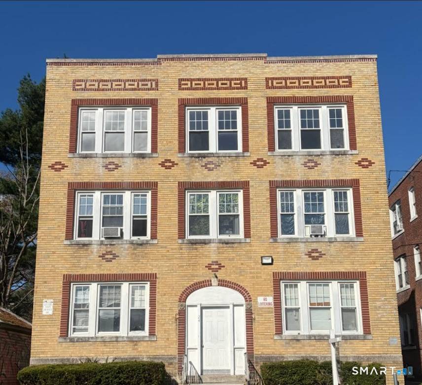 This well maintained six unit investment property in New Britain presents an excellent opportunity for strong and consistent returns.