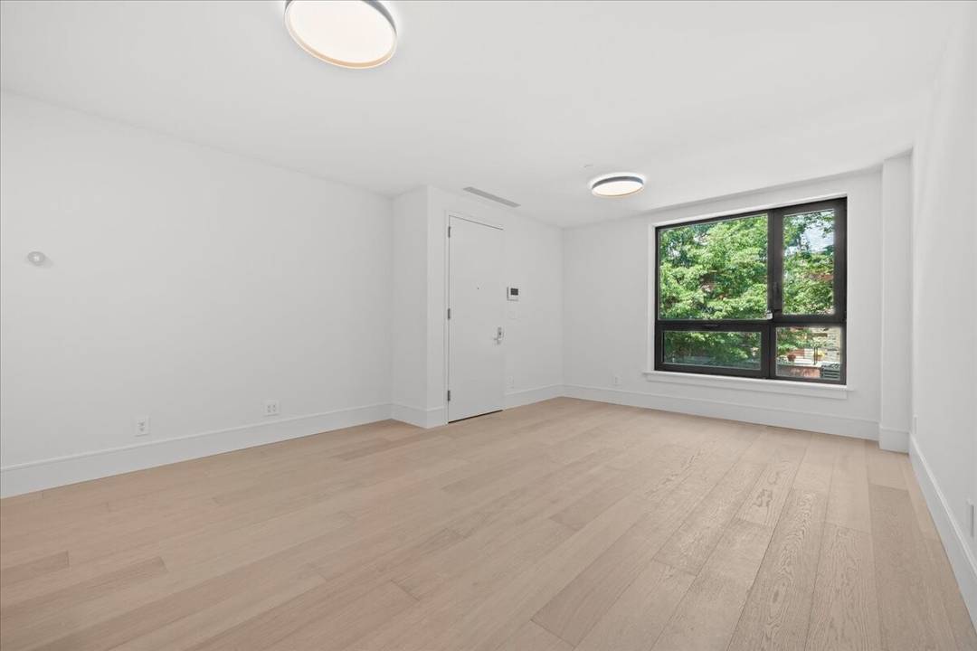 Ideally situated at the crossroads of Clinton Hill and Bedford Stuyvesant, Residence Two is a thoughtfully crafted two bedroom, two bathroom home within an exclusive four unit boutique condominium conversion.