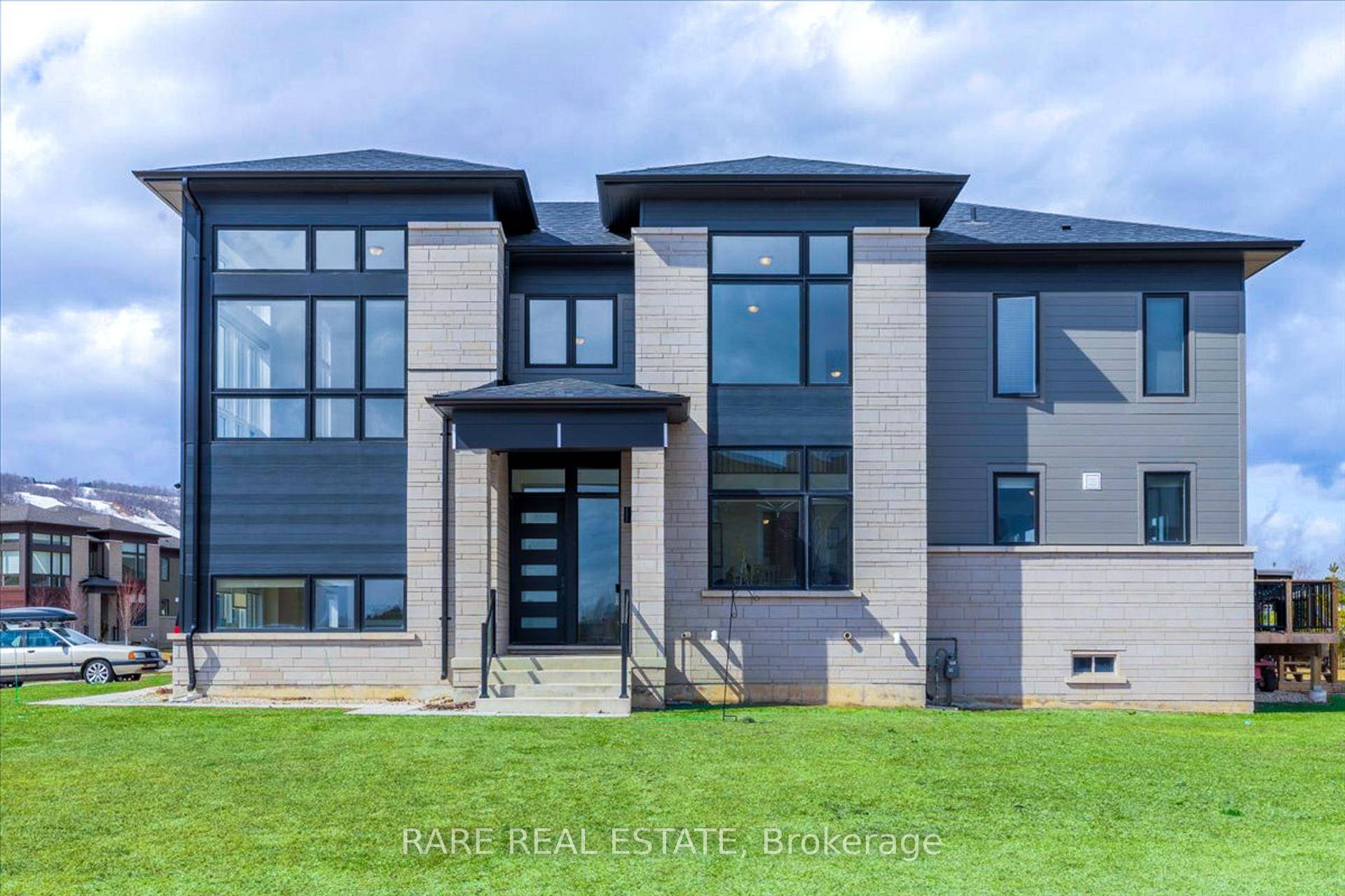 Breathtaking mountain luxury just steps from Blue Mountain Village.