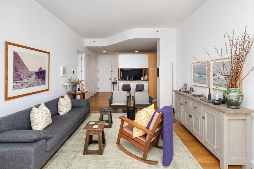 Tucked away on the Wooster Street side of the prestigious SoHo Mews condominium, residence 3G is a gorgeously outfitted, 1225 square foot split 2BR apartment that boasts a pitch perfect ...